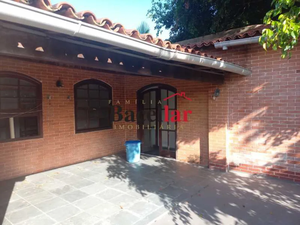 Casa, 4 quartos, 327 m² - Foto 1