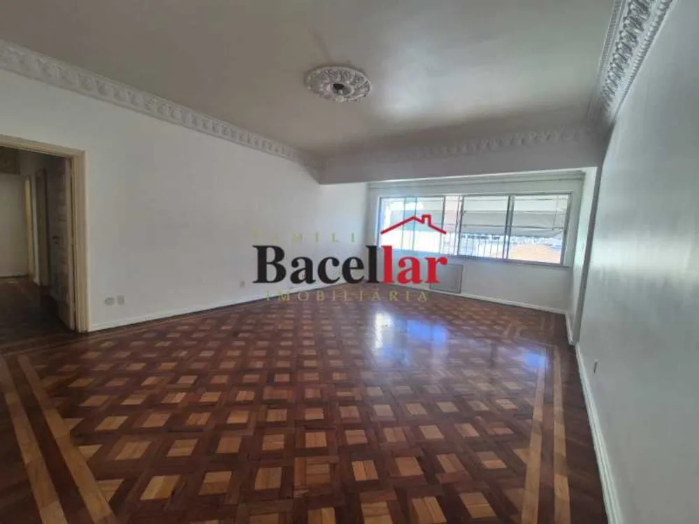 Apartamento, 3 quartos, 157 m² - Foto 1