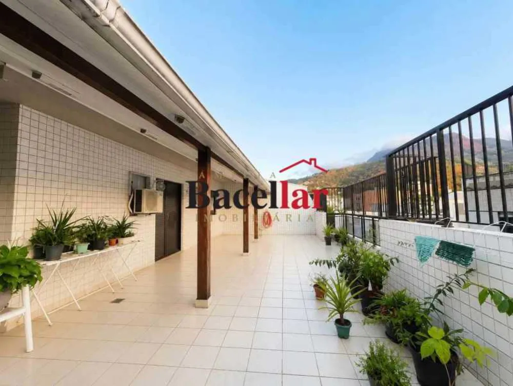 Cobertura, 3 quartos, 199 m² - Foto 2