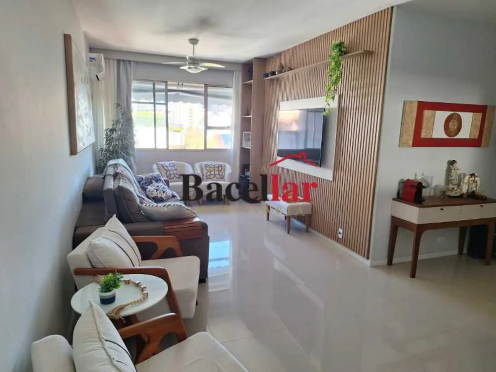Apartamento, 3 quartos, 120 m² - Foto 2
