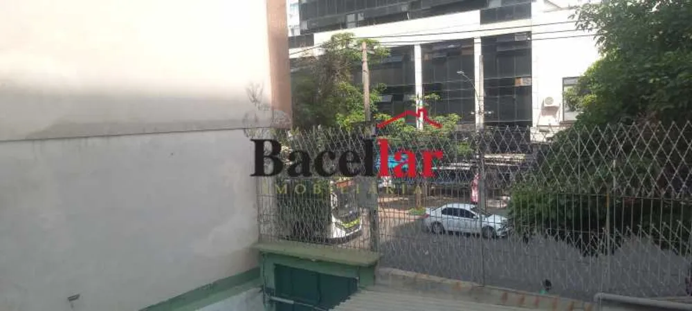 Apartamento, 3 quartos, 100 m² - Foto 2