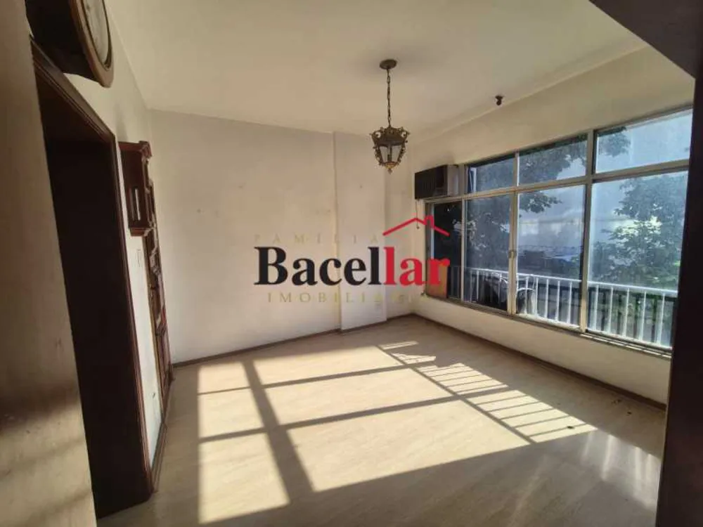 Apartamento, 3 quartos, 145 m² - Foto 2