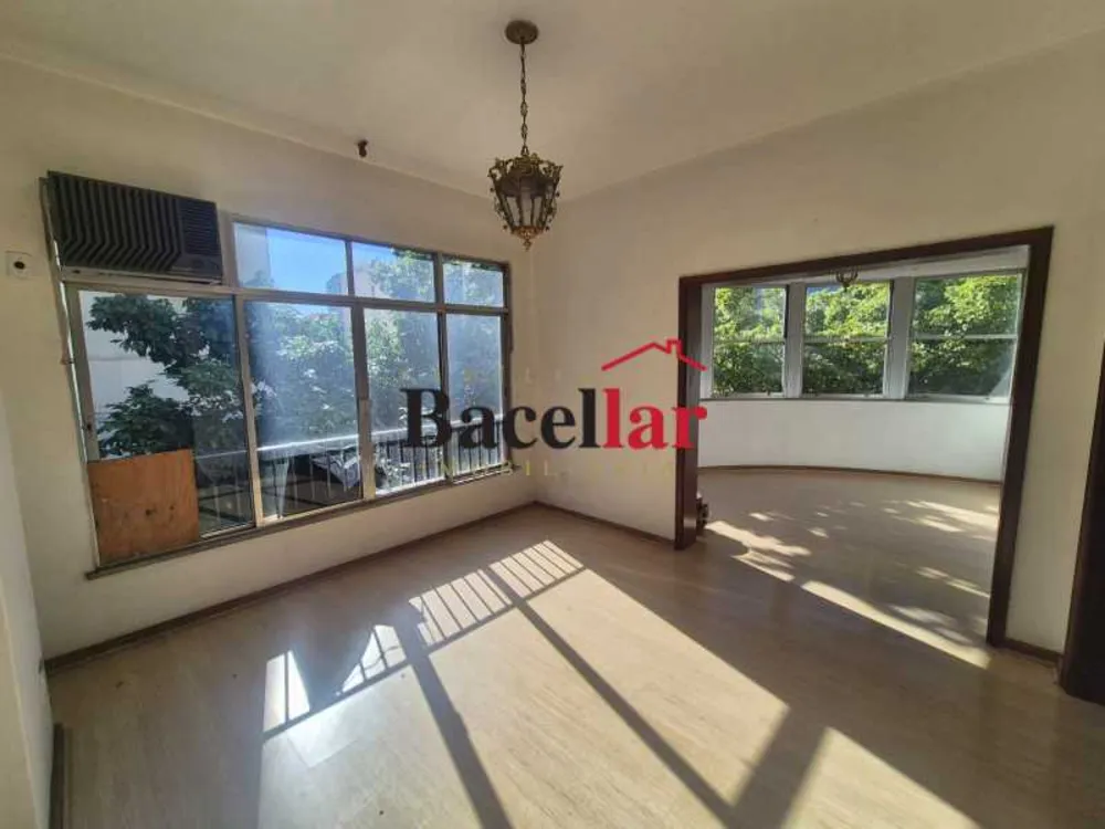 Apartamento, 3 quartos, 145 m² - Foto 1