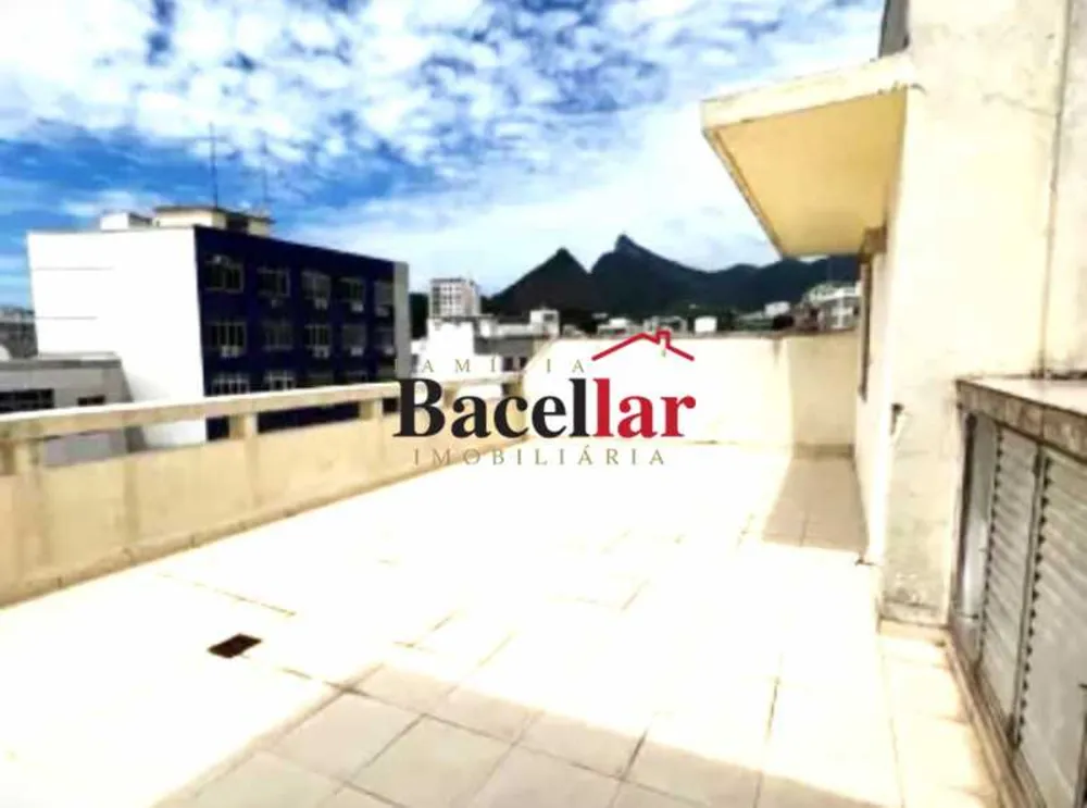 Cobertura, 3 quartos, 239 m² - Foto 4