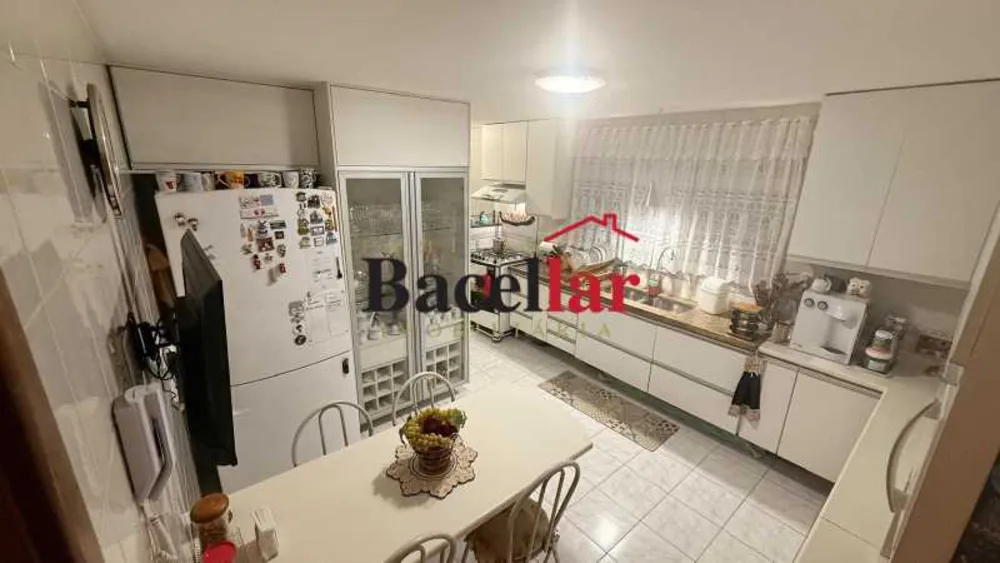 Apartamento, 3 quartos, 147 m² - Foto 2