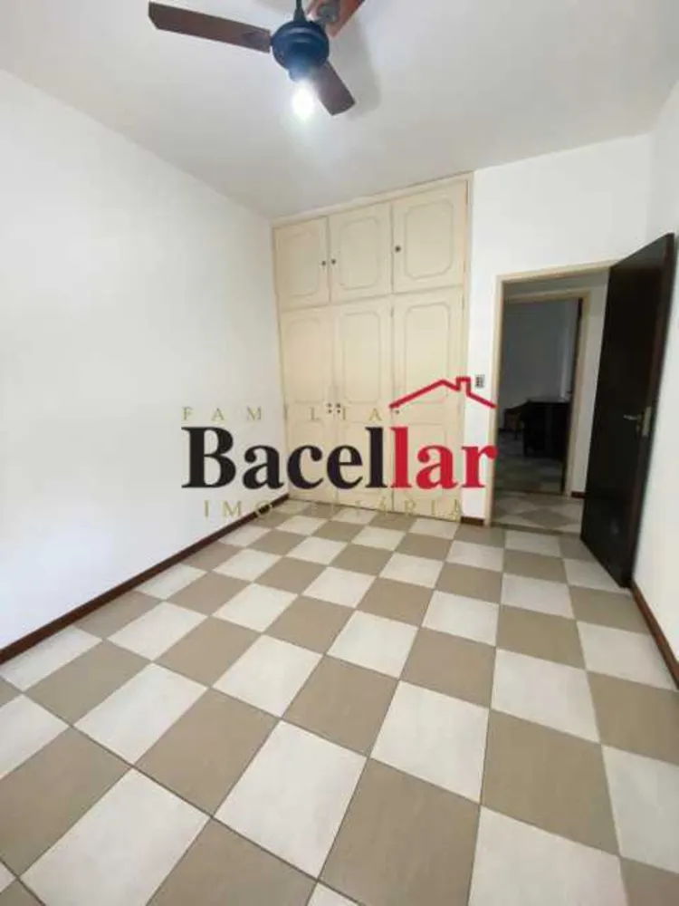 Apartamento, 3 quartos, 140 m² - Foto 2