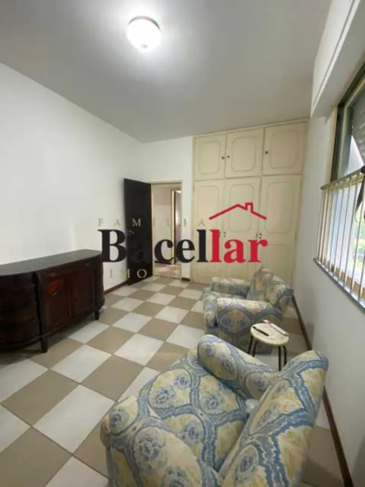 Apartamento, 3 quartos, 140 m² - Foto 1