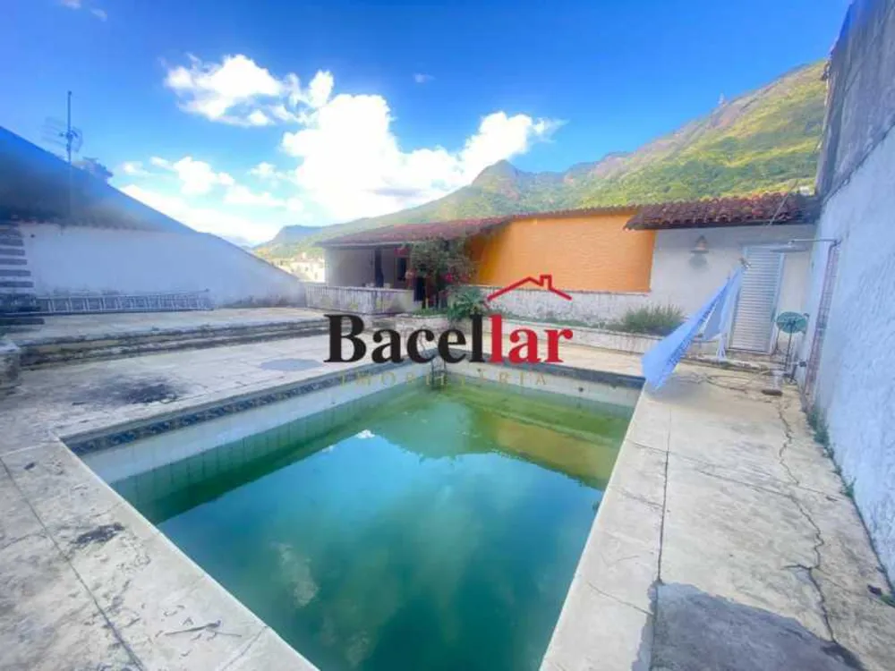 Casa, 4 quartos, 233 m² - Foto 2