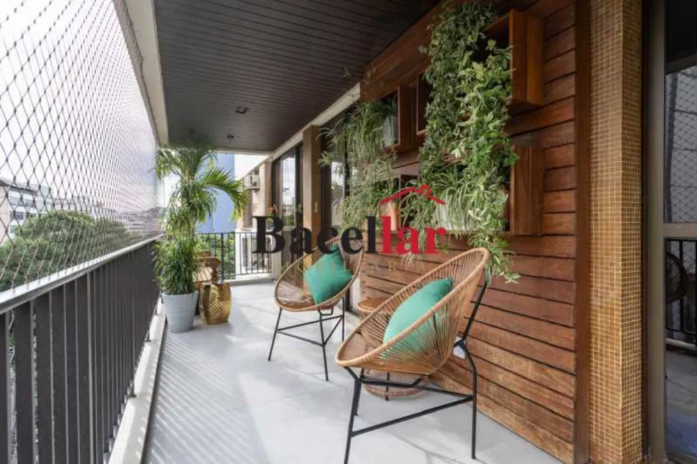 Apartamento, 3 quartos, 134 m² - Foto 1