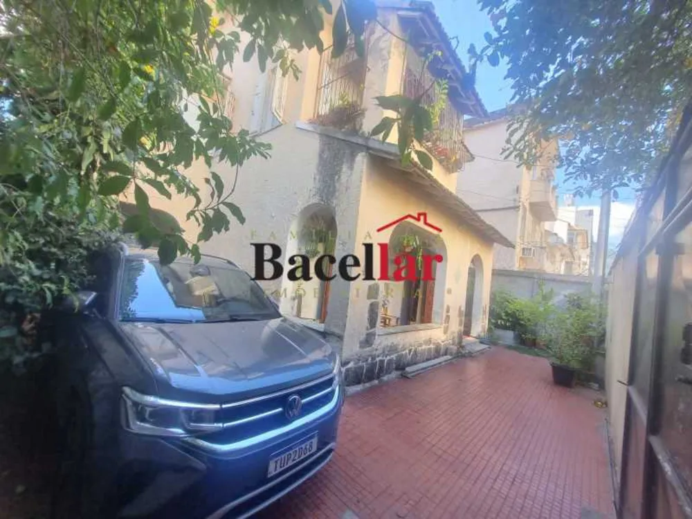 Casa, 5 quartos, 292 m² - Foto 1