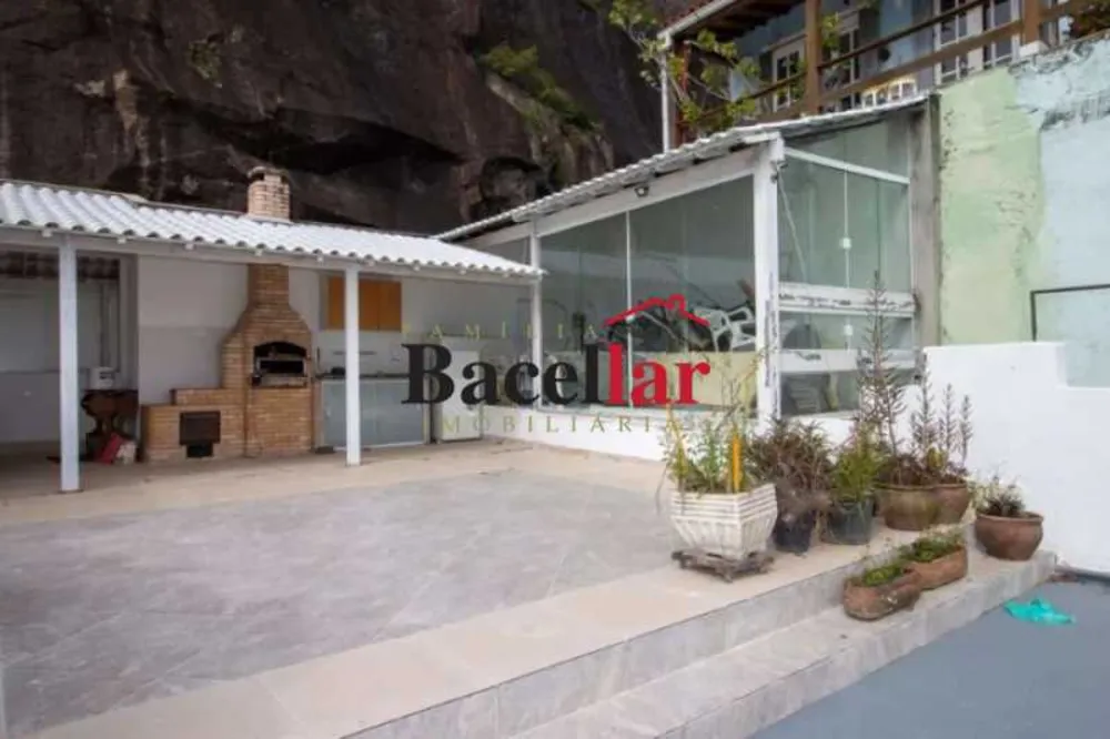 Cobertura, 3 quartos, 215 m² - Foto 1