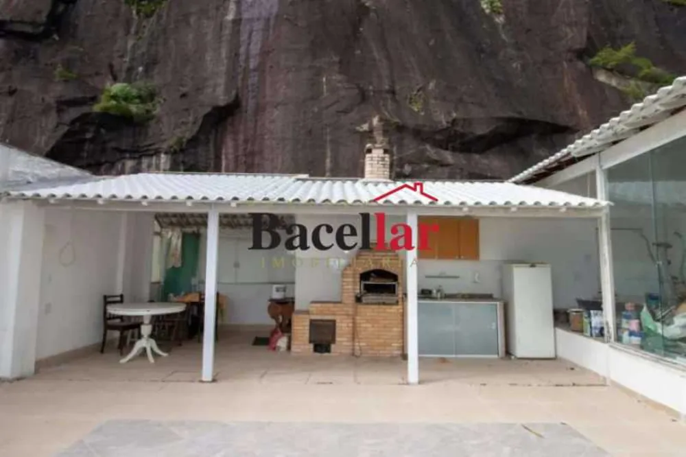 Cobertura, 3 quartos, 215 m² - Foto 4
