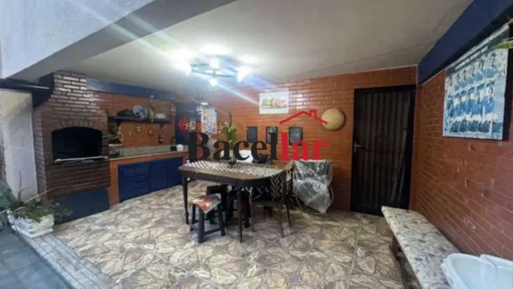 Casa, 4 quartos, 256 m² - Foto 2