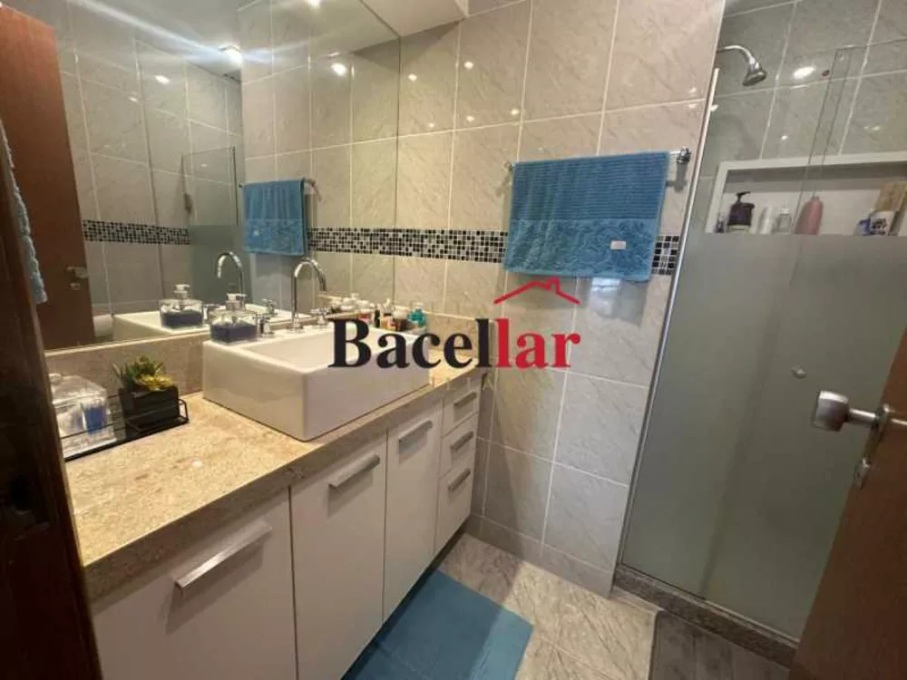 Apartamento, 3 quartos, 140 m² - Foto 1
