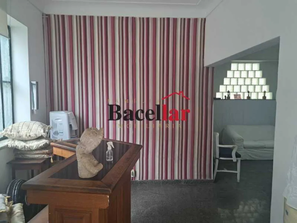 Casa, 5 quartos, 273 m² - Foto 2