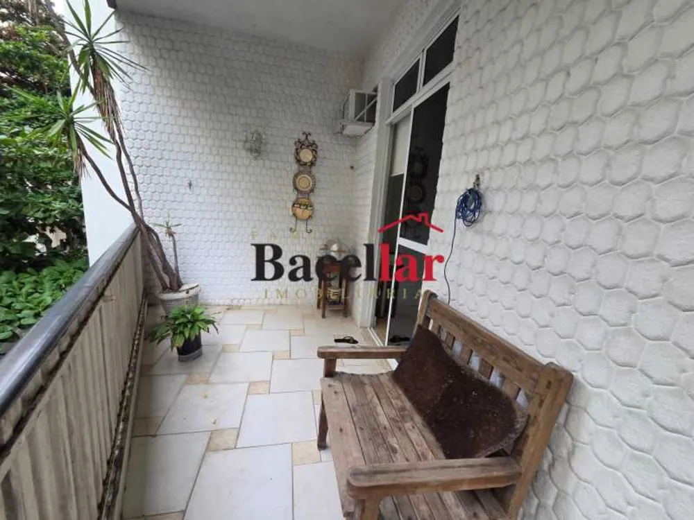 Apartamento, 3 quartos, 130 m² - Foto 1