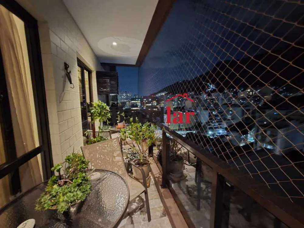 Apartamento, 3 quartos, 150 m² - Foto 1