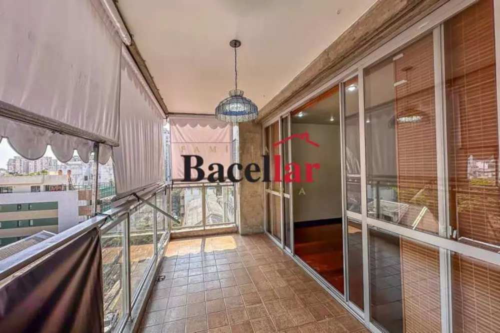 Apartamento, 3 quartos, 150 m² - Foto 2