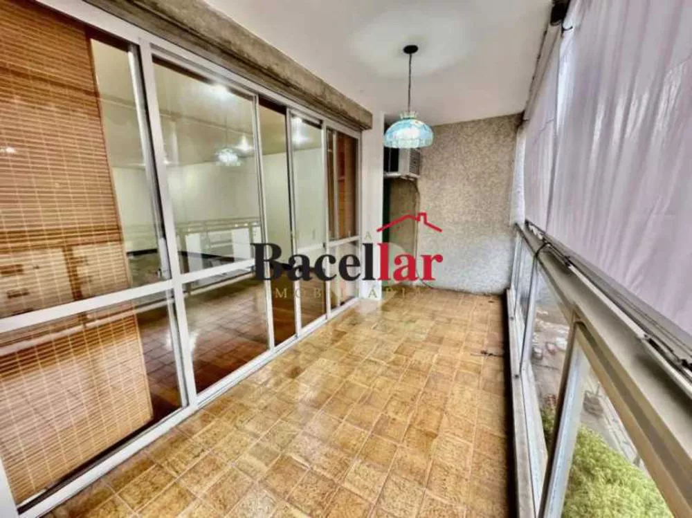 Apartamento, 3 quartos, 150 m² - Foto 1