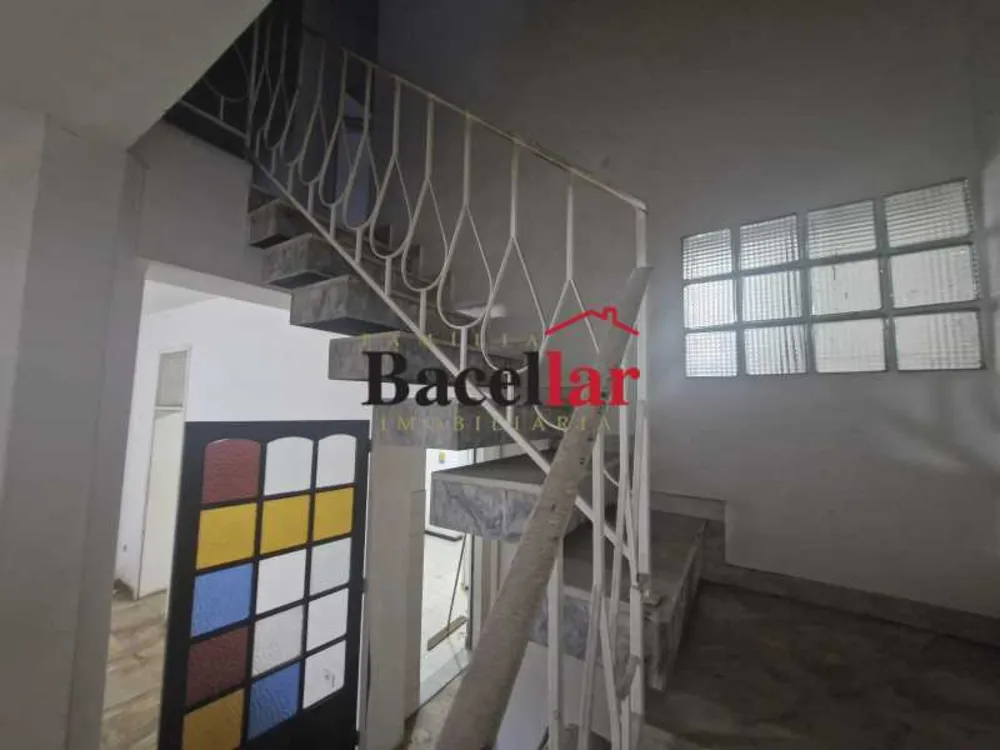 Casa, 8 quartos, 293 m² - Foto 3