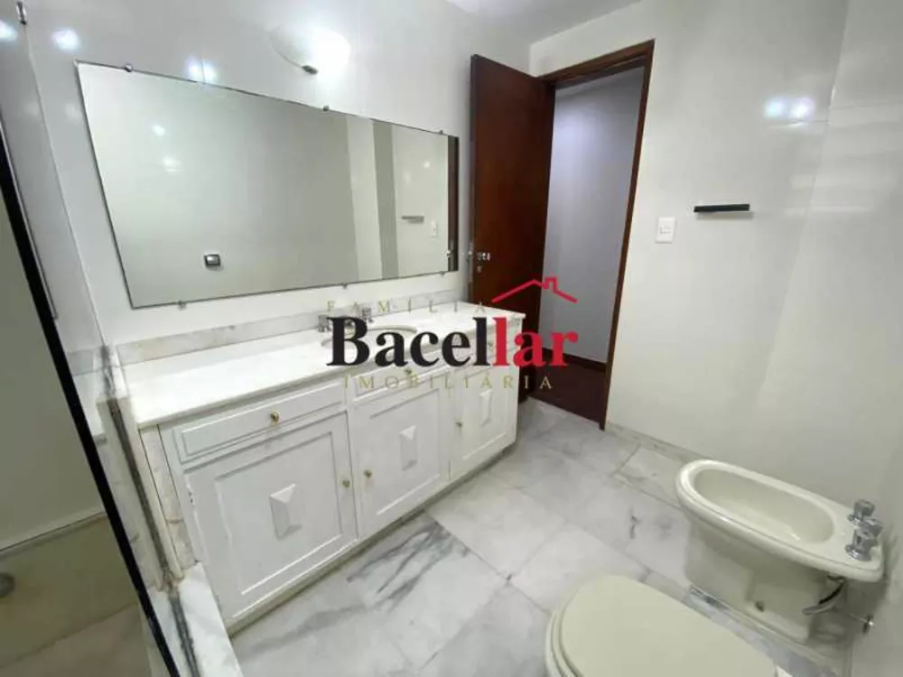 Apartamento, 3 quartos, 140 m² - Foto 10