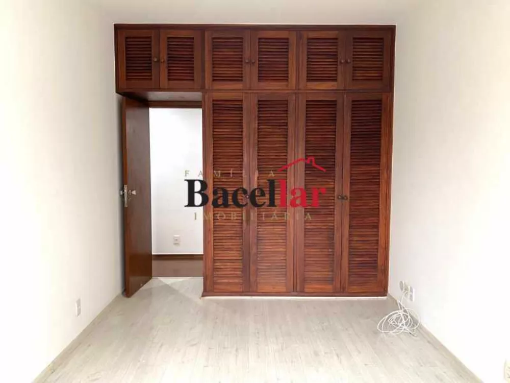 Apartamento, 3 quartos, 140 m² - Foto 2