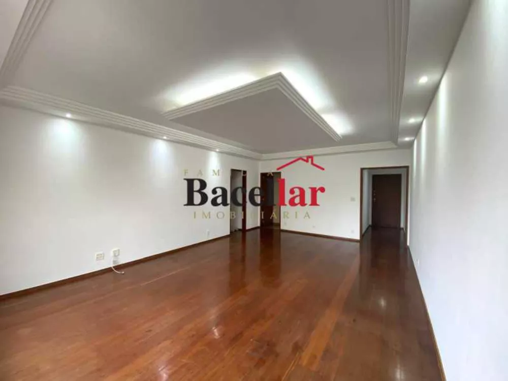 Apartamento, 3 quartos, 140 m² - Foto 1