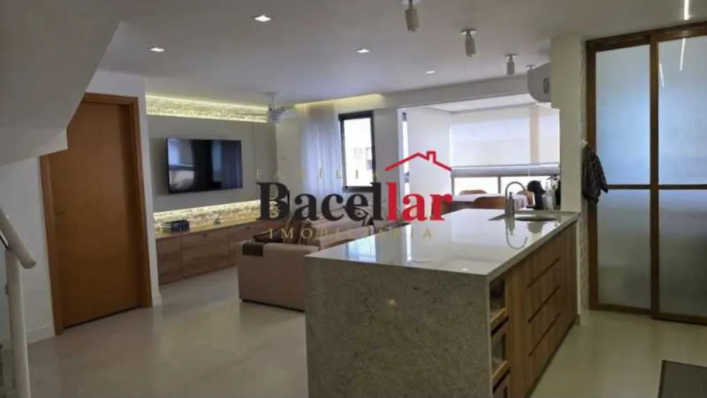 Cobertura, 3 quartos, 189 m² - Foto 3