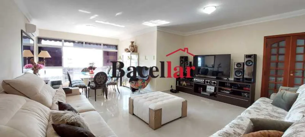 Apartamento, 3 quartos, 131 m² - Foto 1