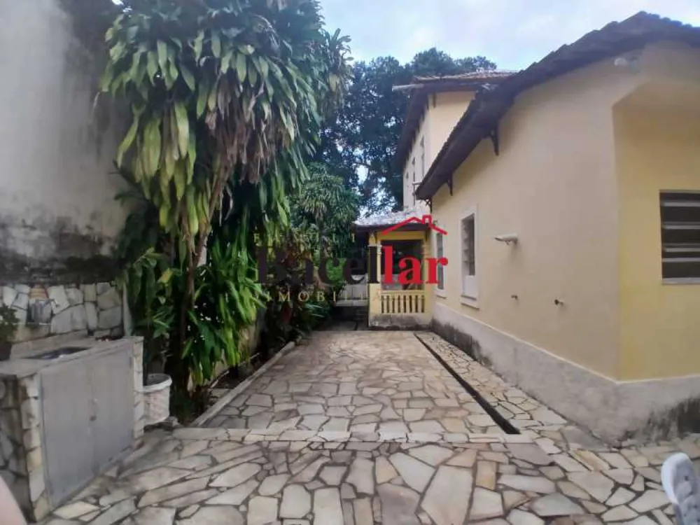 Casa, 4 quartos, 204 m² - Foto 1