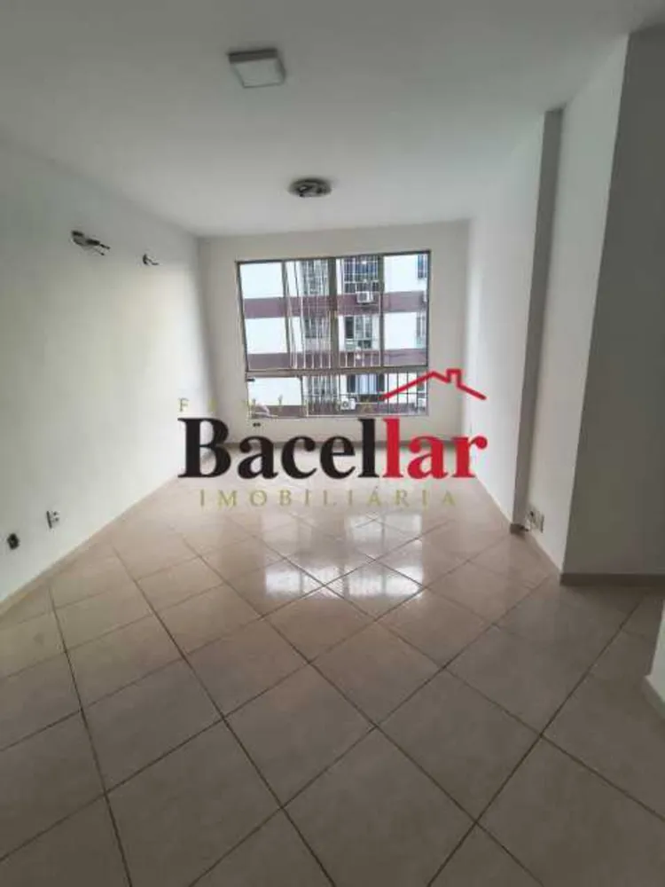 Apartamento, 3 quartos, 84 m² - Foto 2