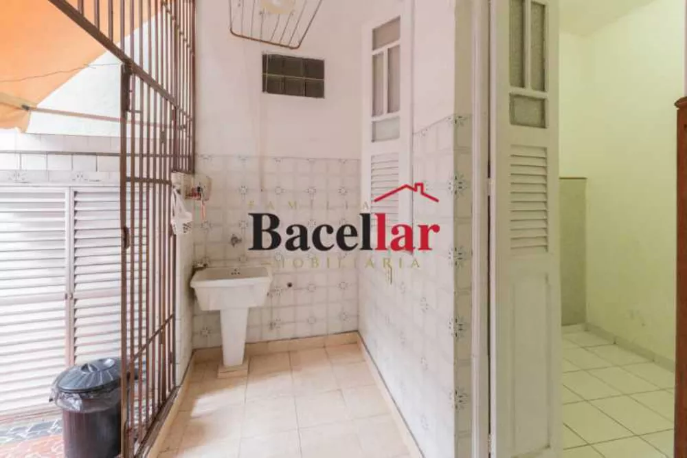 Casa, 5 quartos, 300 m² - Foto 9