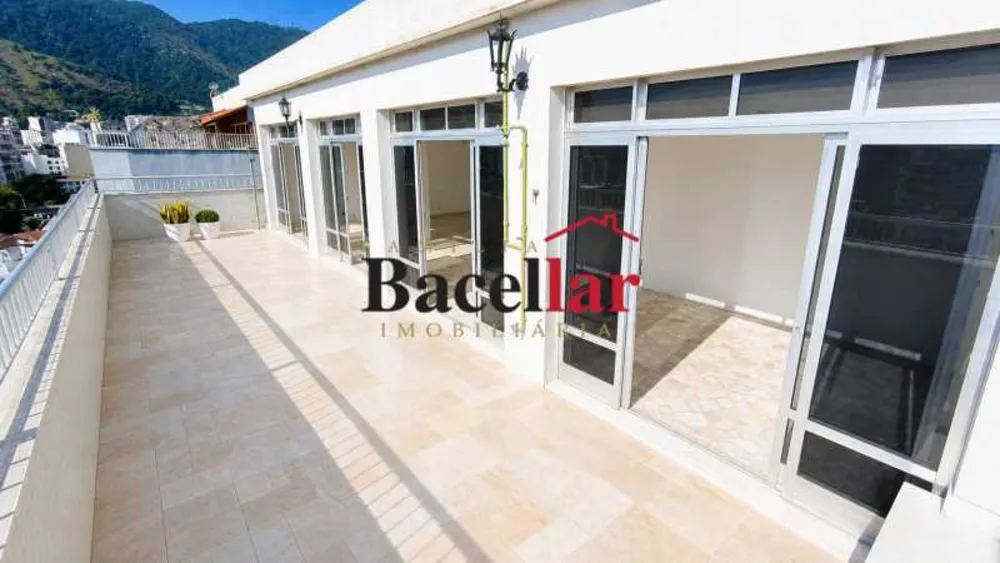 Cobertura, 3 quartos, 180 m² - Foto 2