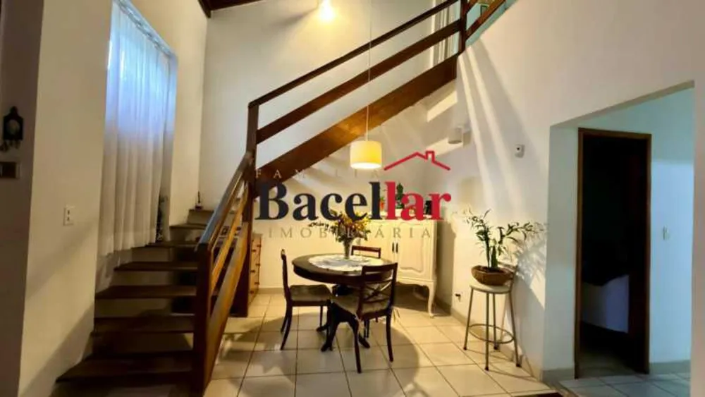 Casa, 3 quartos, 156 m² - Foto 1