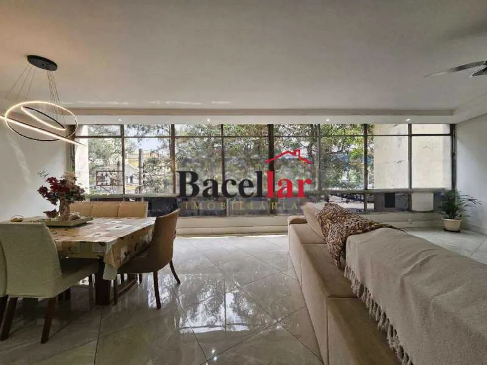 Apartamento, 3 quartos, 198 m² - Foto 2