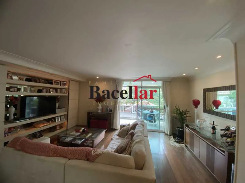 Apartamento, 3 quartos, 140 m² - Foto 3