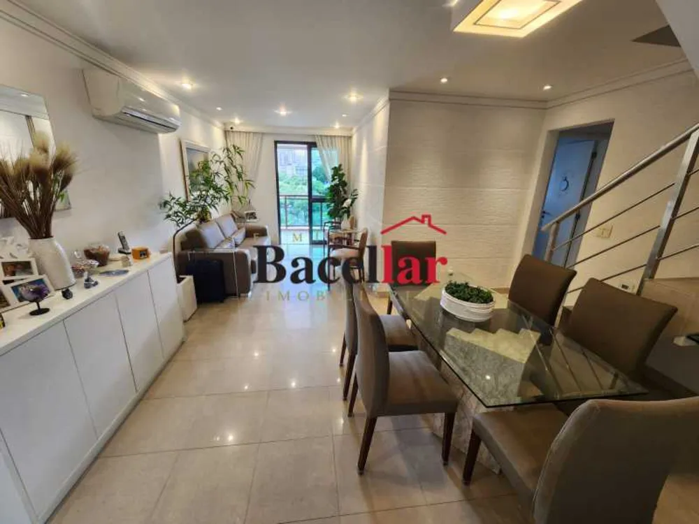 Cobertura, 3 quartos, 208 m² - Foto 4