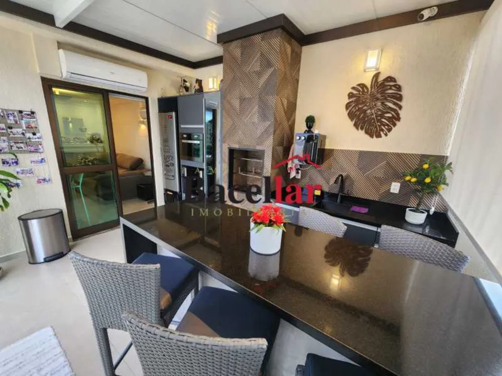 Cobertura, 3 quartos, 208 m² - Foto 3
