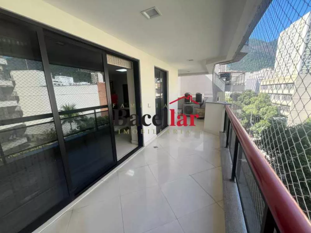 Cobertura, 3 quartos, 256 m² - Foto 2