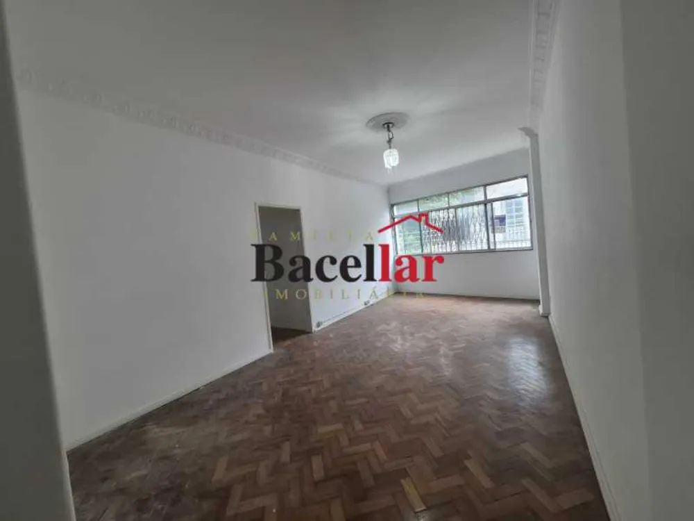 Apartamento, 3 quartos, 100 m² - Foto 2