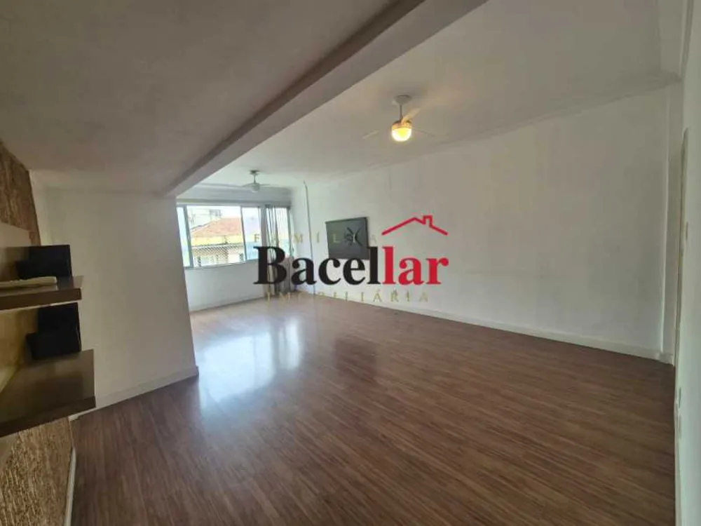 Apartamento, 3 quartos, 134 m² - Foto 2
