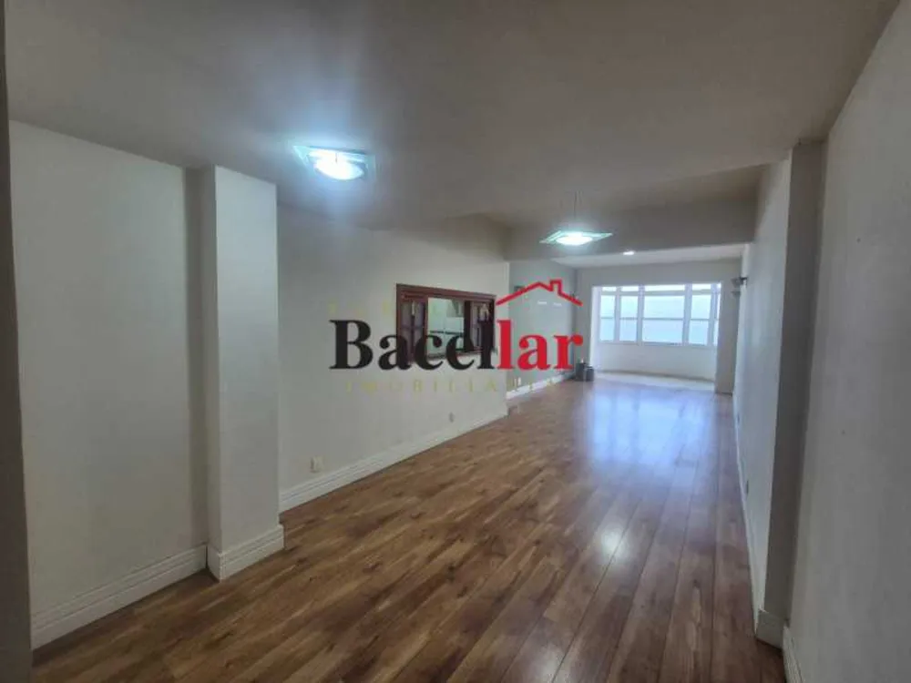 Apartamento, 3 quartos, 125 m² - Foto 2