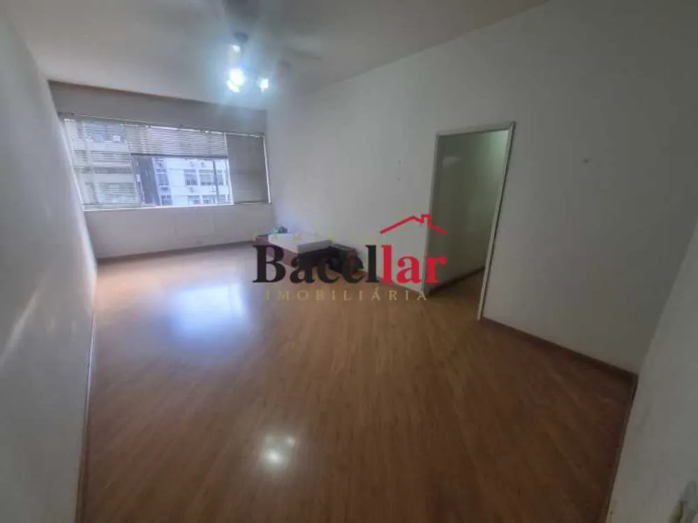 Apartamento, 3 quartos, 100 m² - Foto 2
