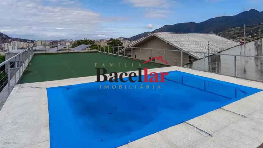 Casa, 4 quartos, 330 m² - Foto 1