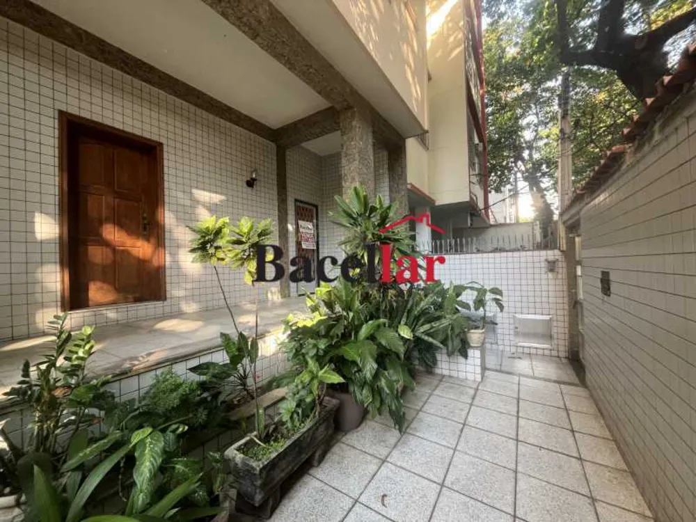 Casa, 6 quartos, 394 m² - Foto 1