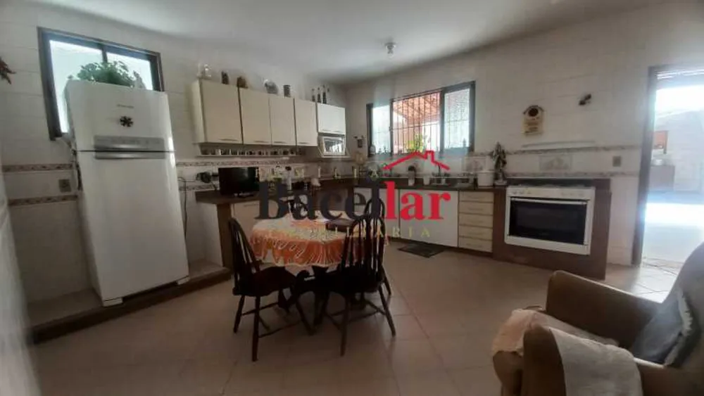 Casa, 3 quartos, 226 m² - Foto 28