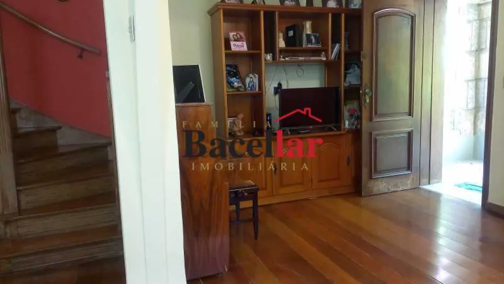 Casa, 3 quartos, 226 m² - Foto 9