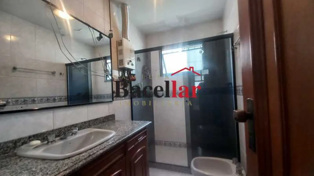 Casa, 3 quartos, 226 m² - Foto 4