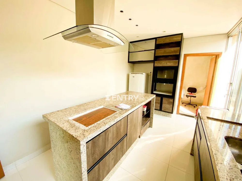 Casa, 2 quartos, 272 m² - Foto 2