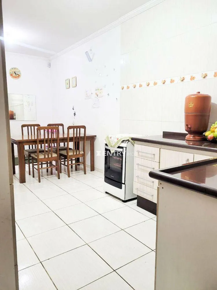 Casa, 3 quartos, 127 m² - Foto 4